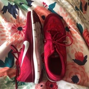 Pink Nike Training Shoes